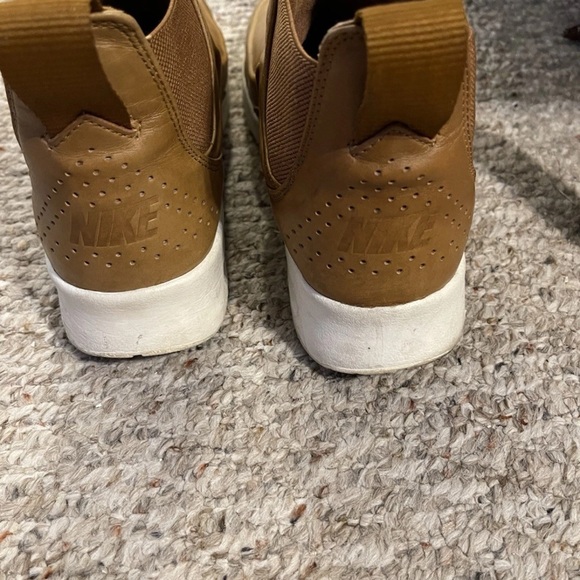 Nike Air Max Thea Ale Brown Leather Women's Boots  Size 7 - Picture 3 of 7